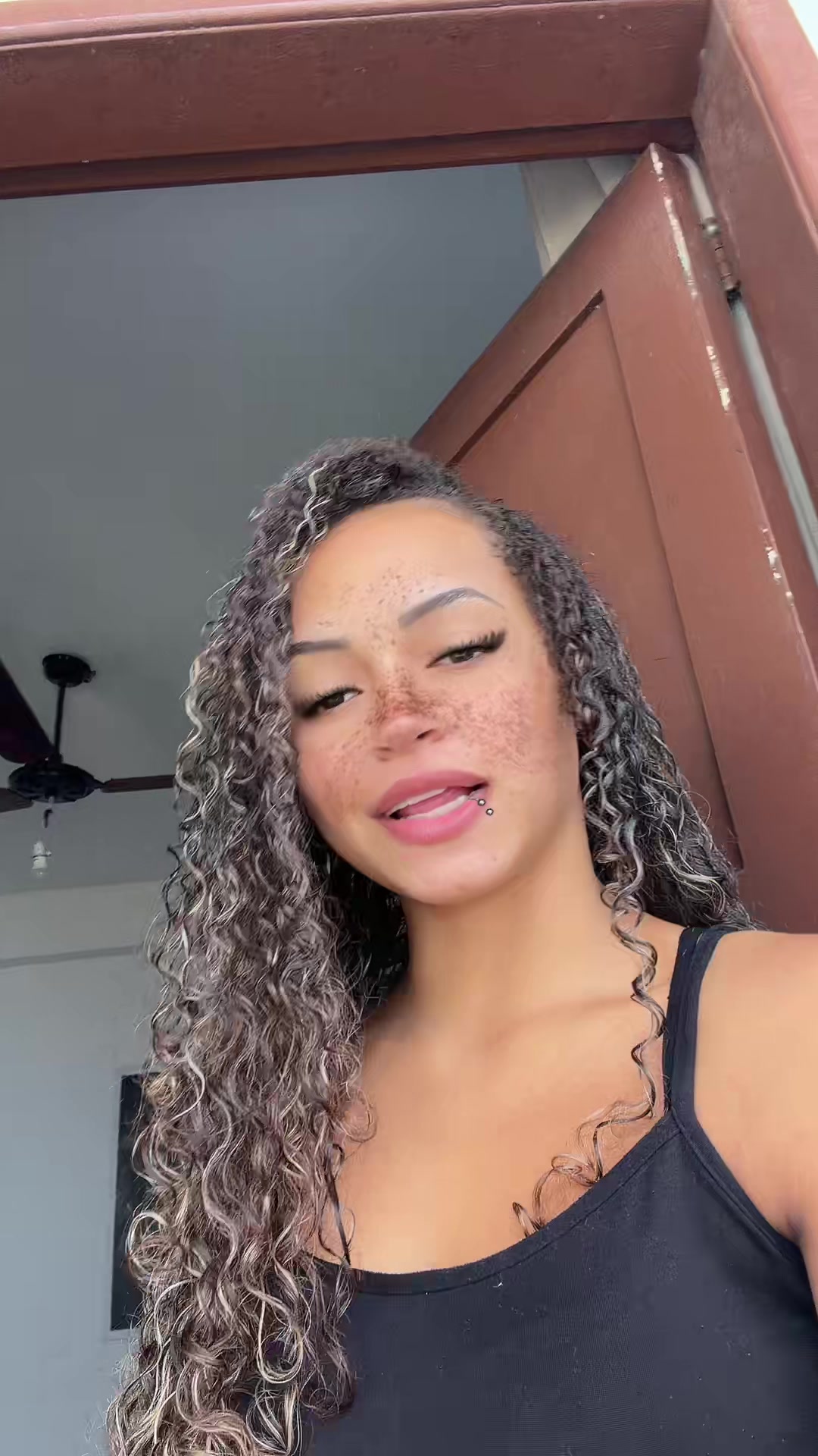 @thayanelisboa703