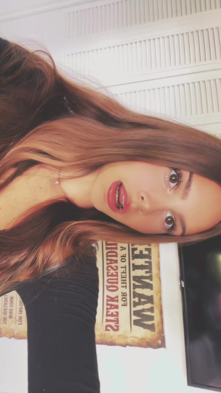 @kaitlynn