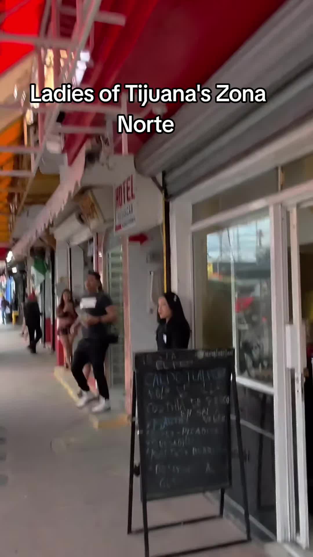@💩 & 😆