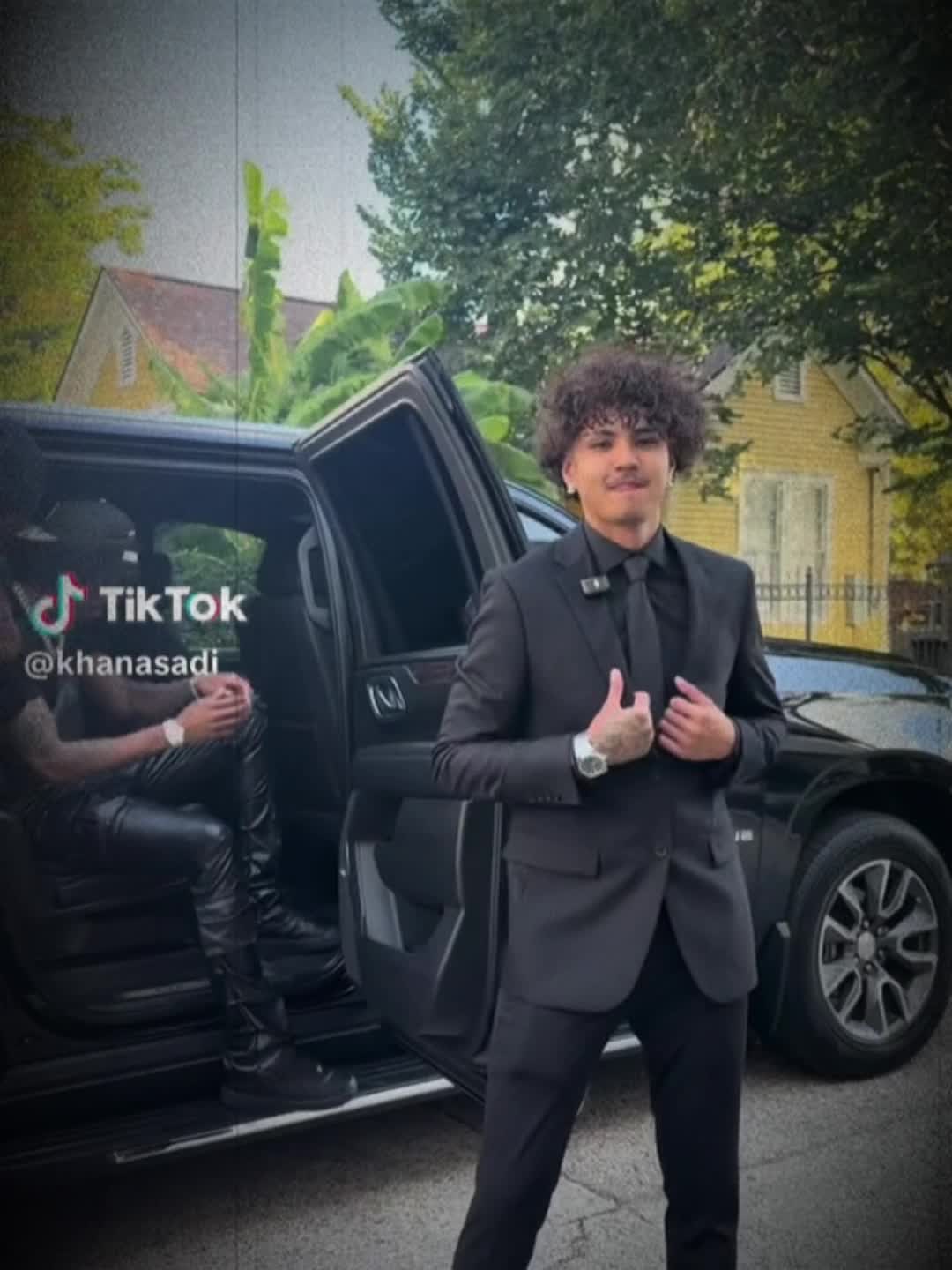 @Khan_Asadi_fan 🆚