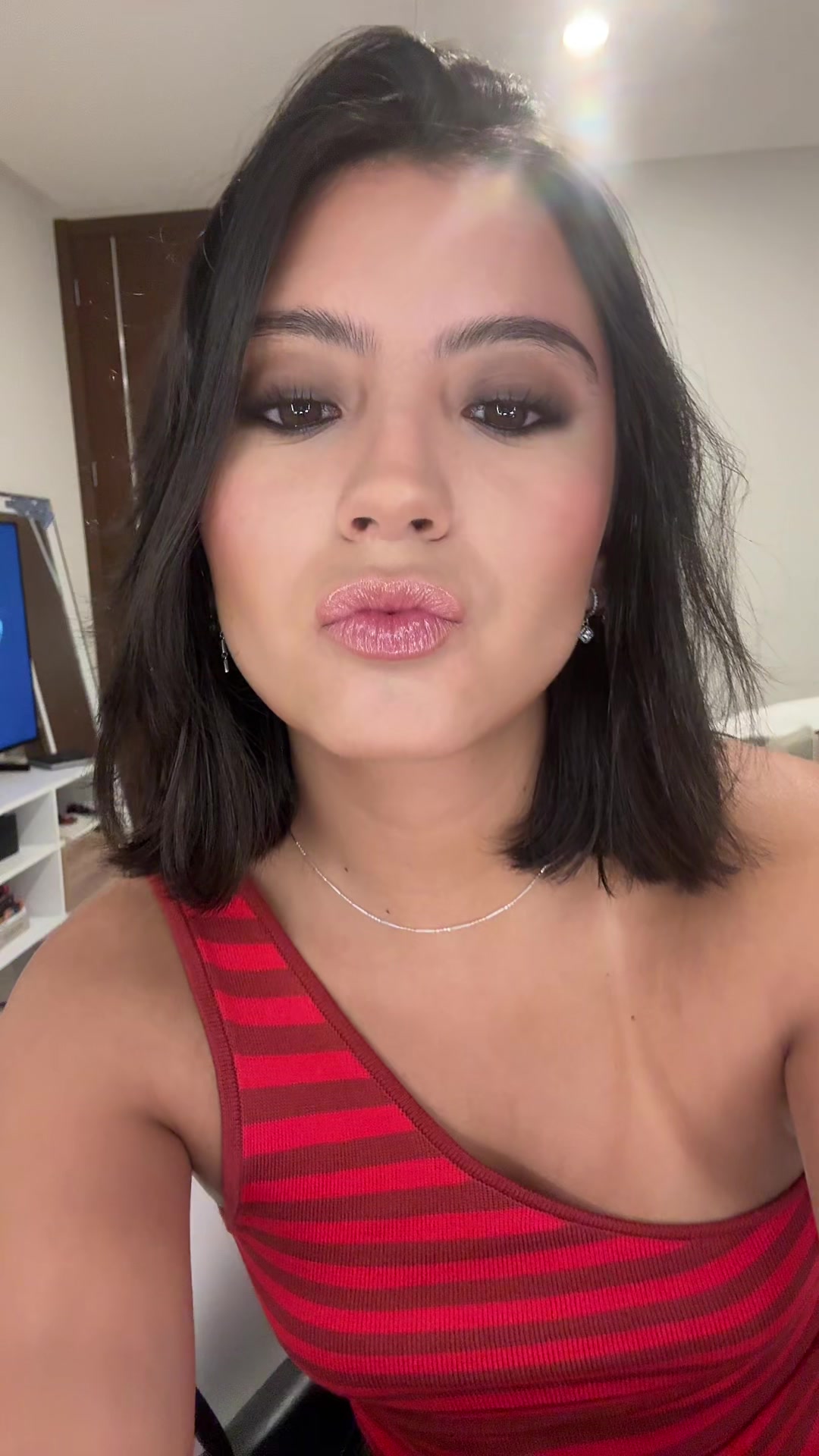 @loveehotmoms_