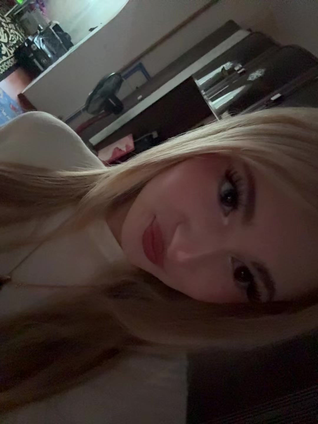 @элюша