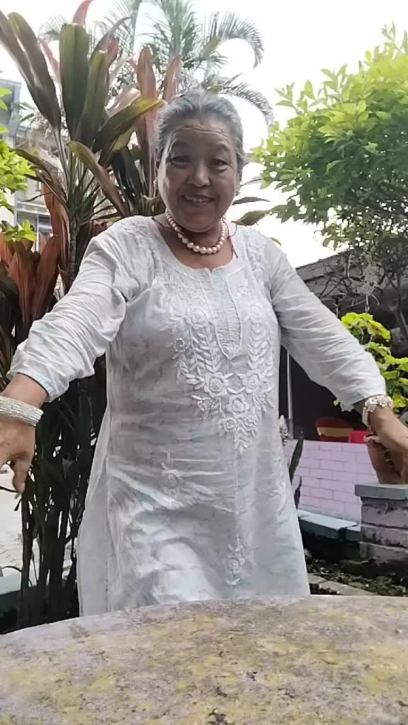 @meera gurung
