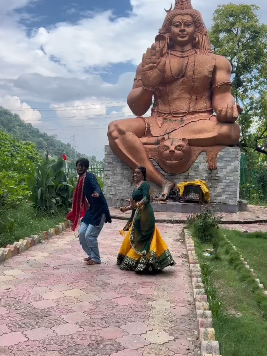 @Singer_Raju_Ragni