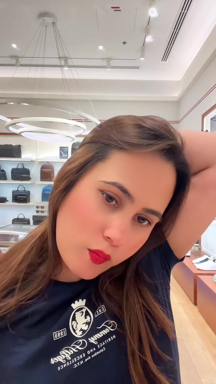 @🧿 Ashma 💙🦋