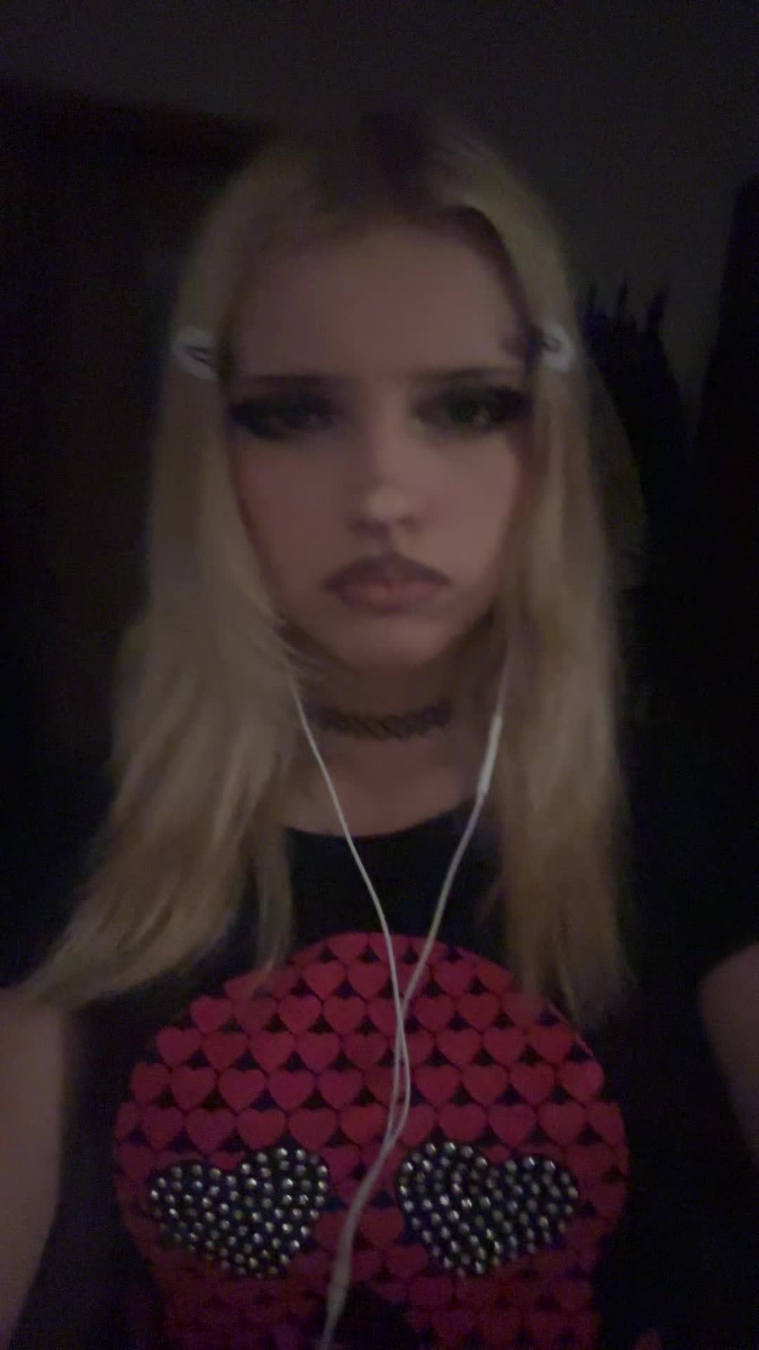 @⚠︎︎