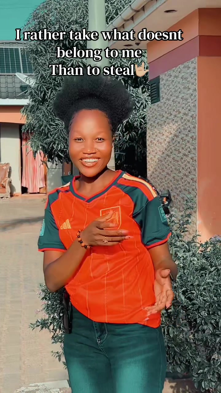 @ᥫ᭡ 𝓙𝓸𝔂 ✦ 🫧