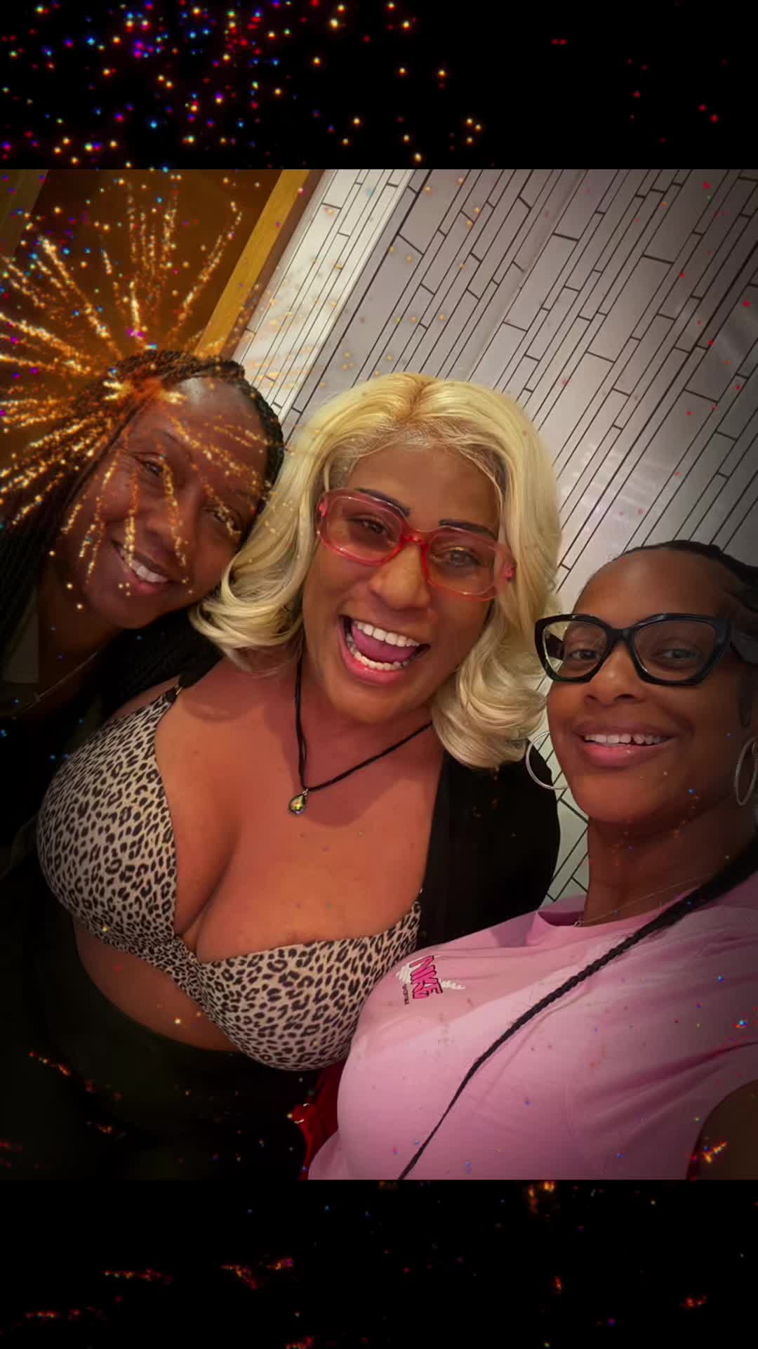 @Famous Foxx