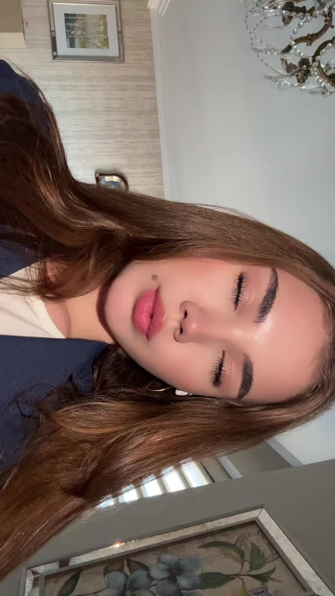 @𝒜.