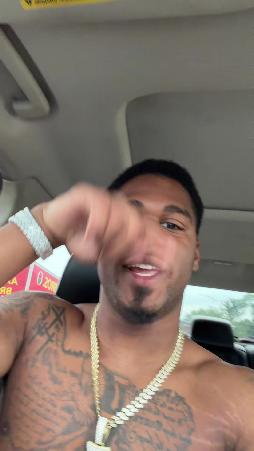 @Desean Logan-Russell🫢🫱🏾