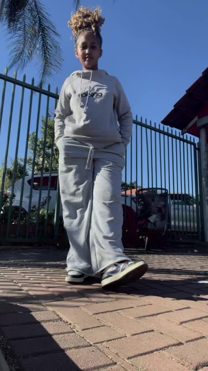 @Lurjay. G