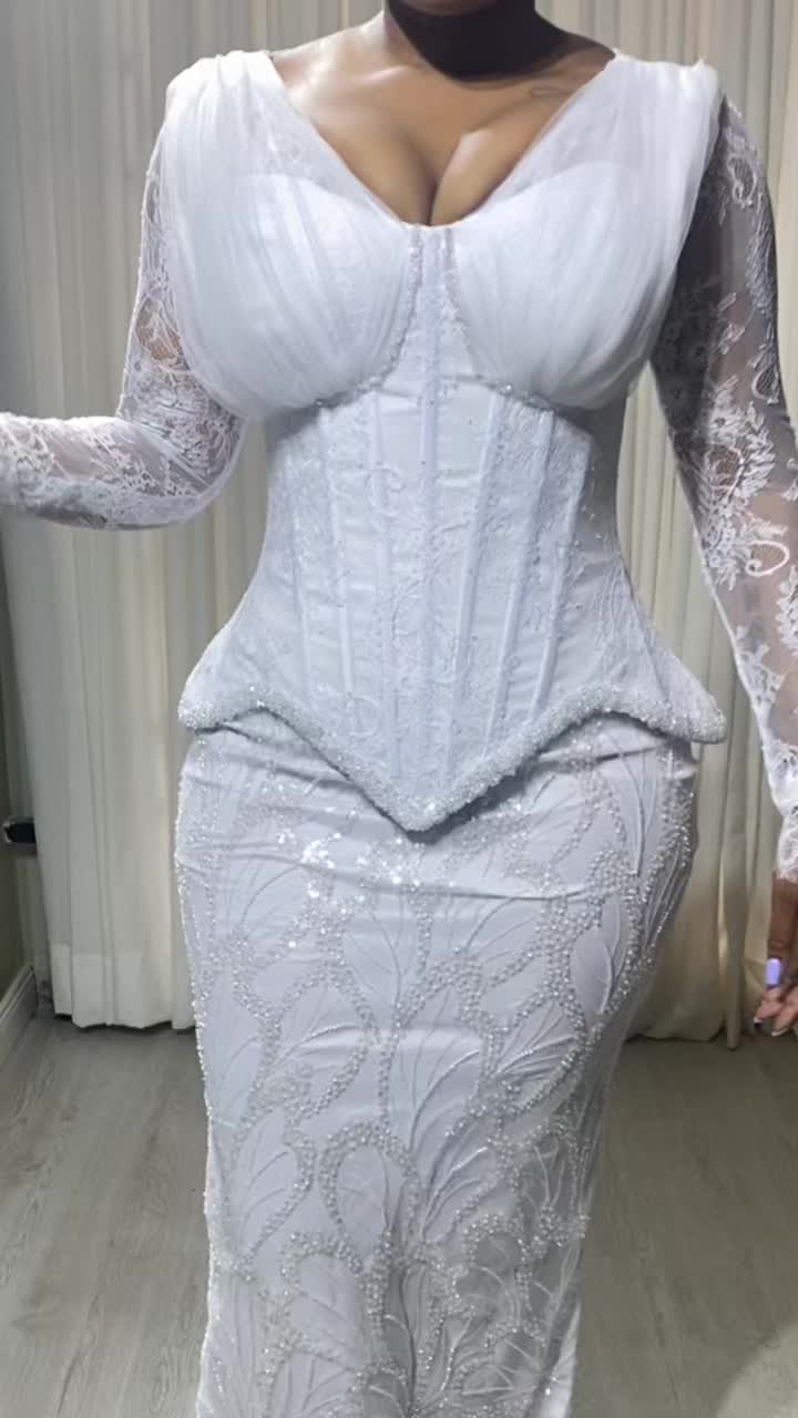 @michlagos_