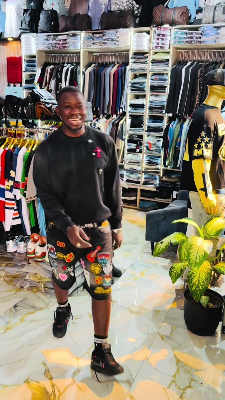 @Benz VIP Fashion Store🇬🇲🇺🇸