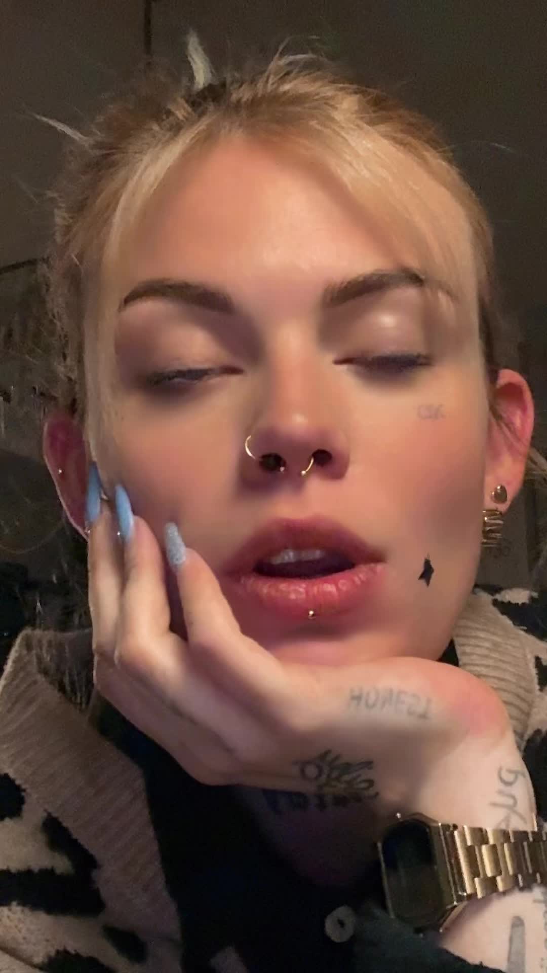 @deenise#