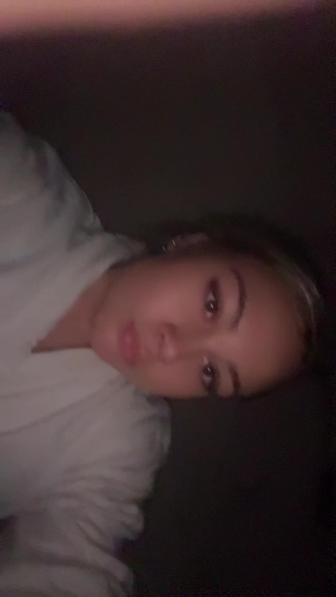 @🪩