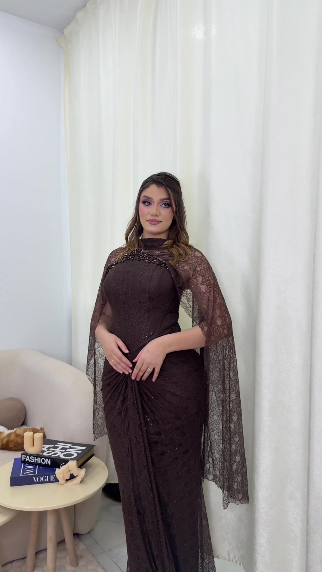 @Miss aniqa 24
