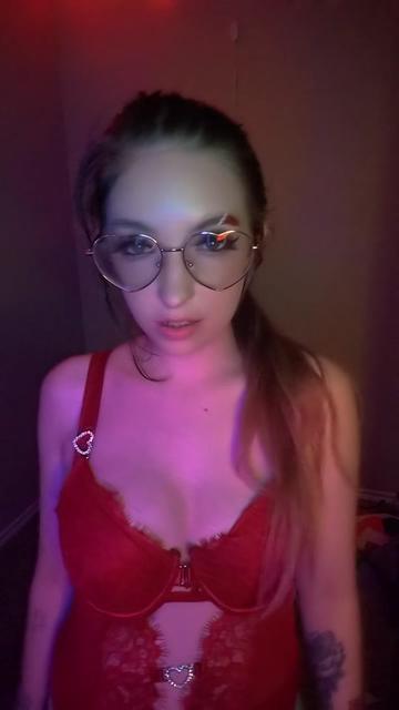 @Squishyybunnyy