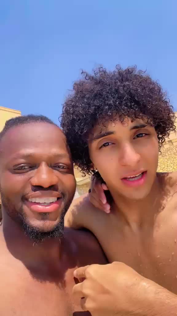@His wife Amanah  🇮🇶🇨🇺🧕🏽