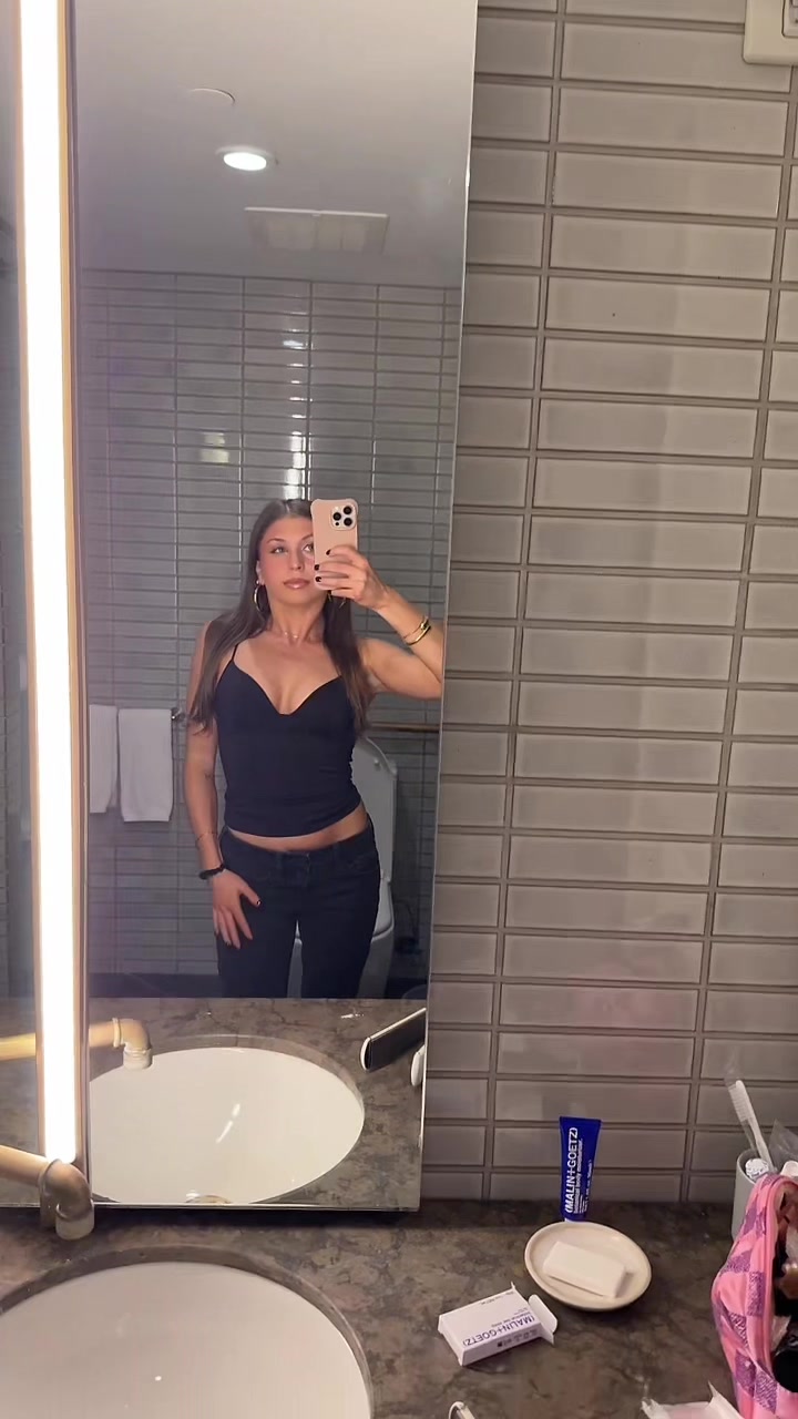 @melissa ✮⋆˙