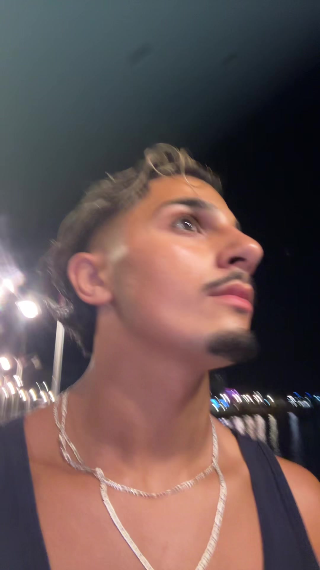 @Husseinoo