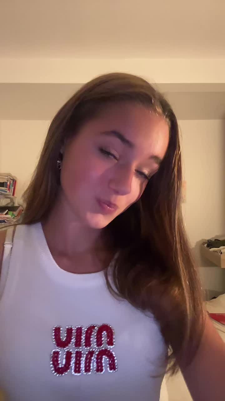 @ella ๐๐