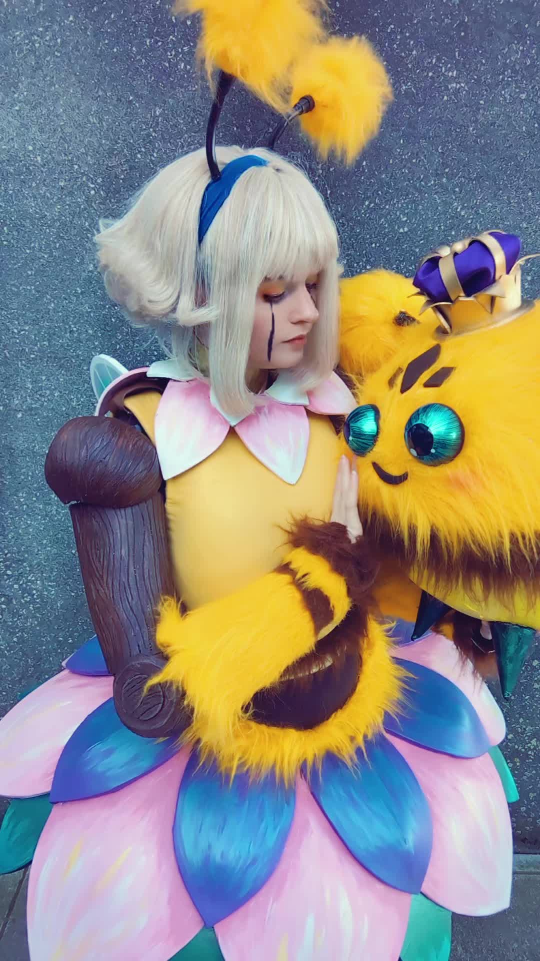 @ShadowBrightCosplay