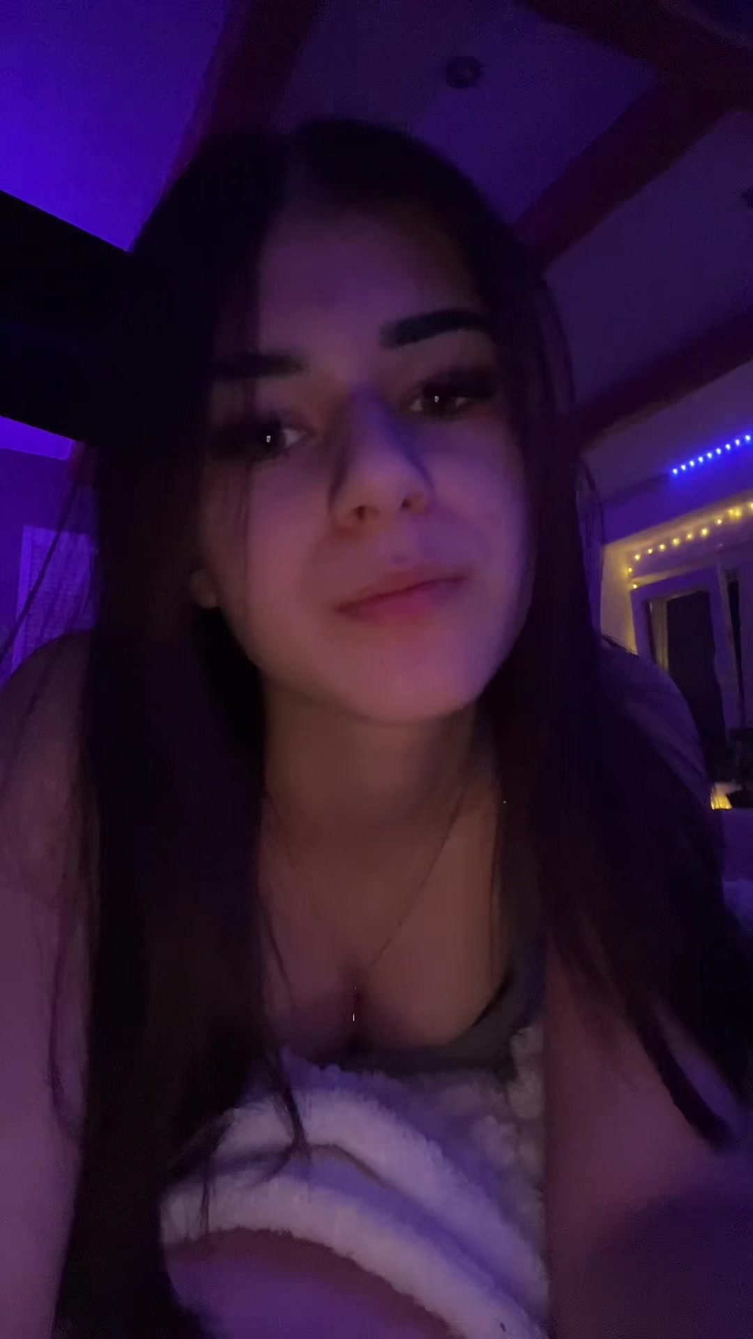 @e_xleen