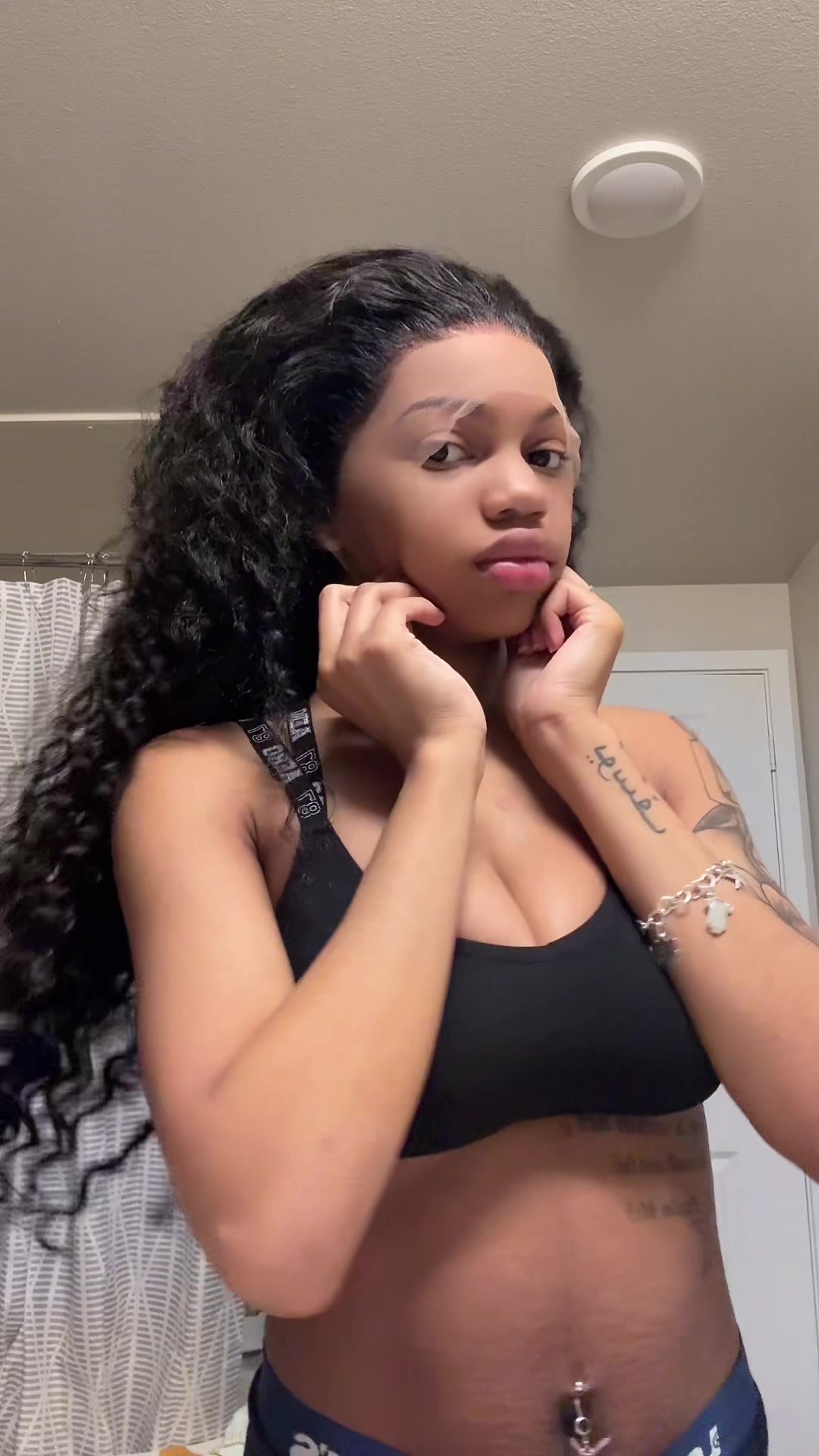 @👄.