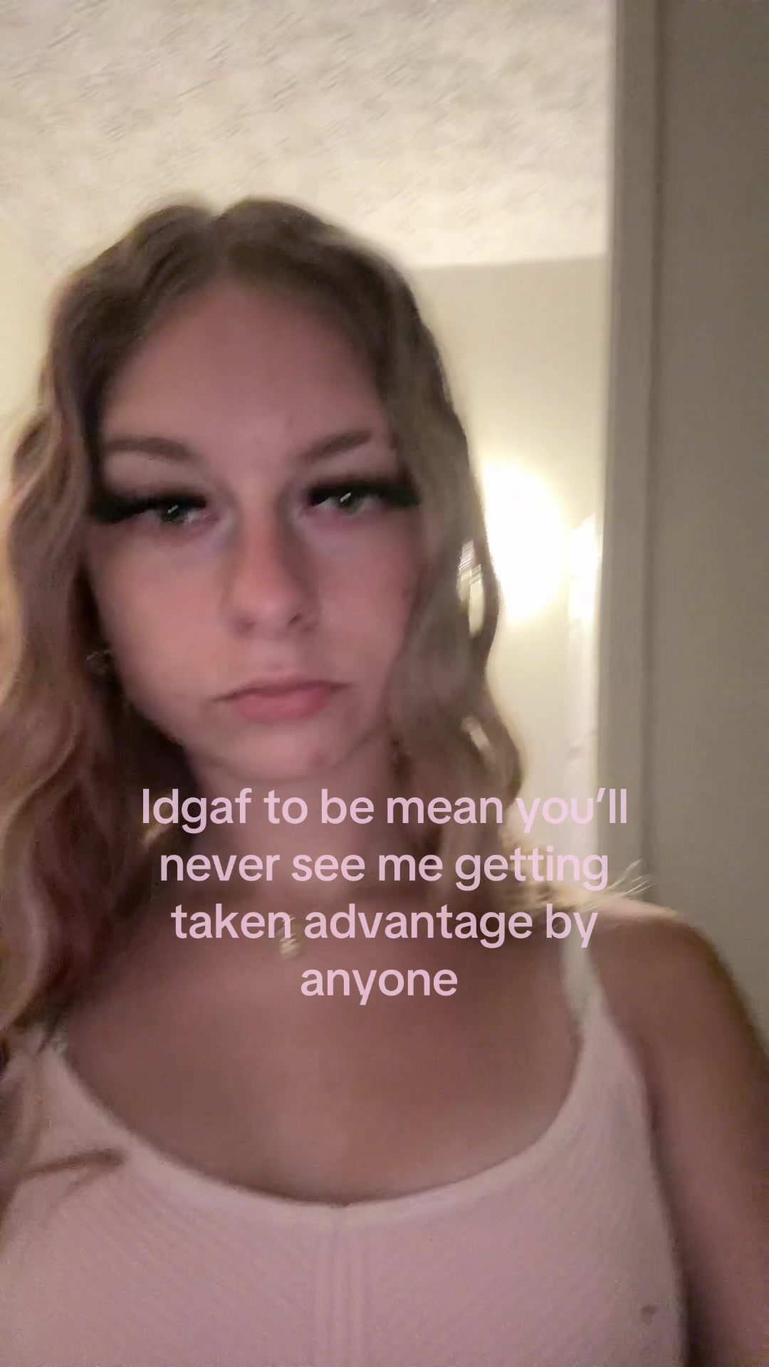 @𖧐