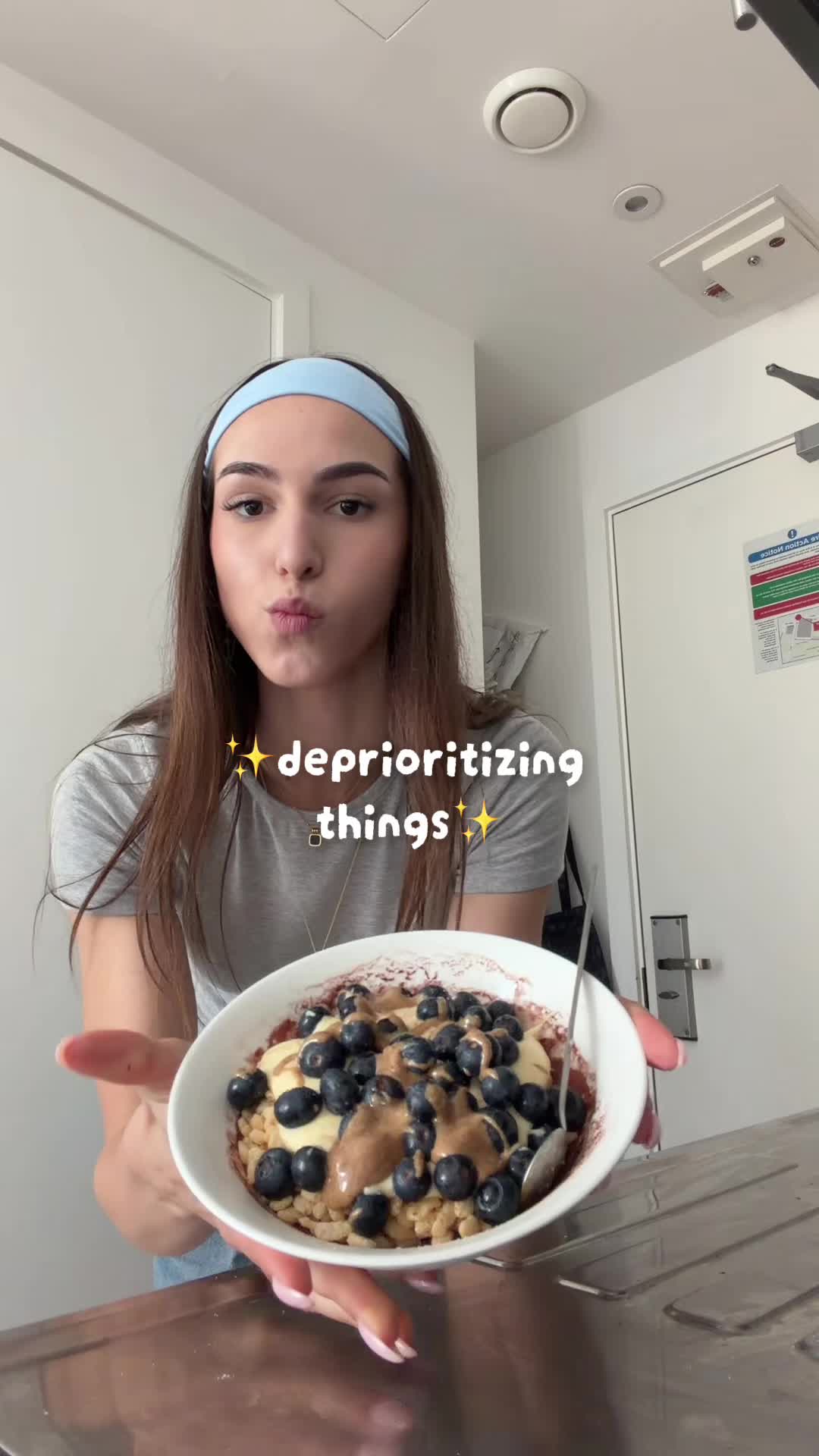 @veronika