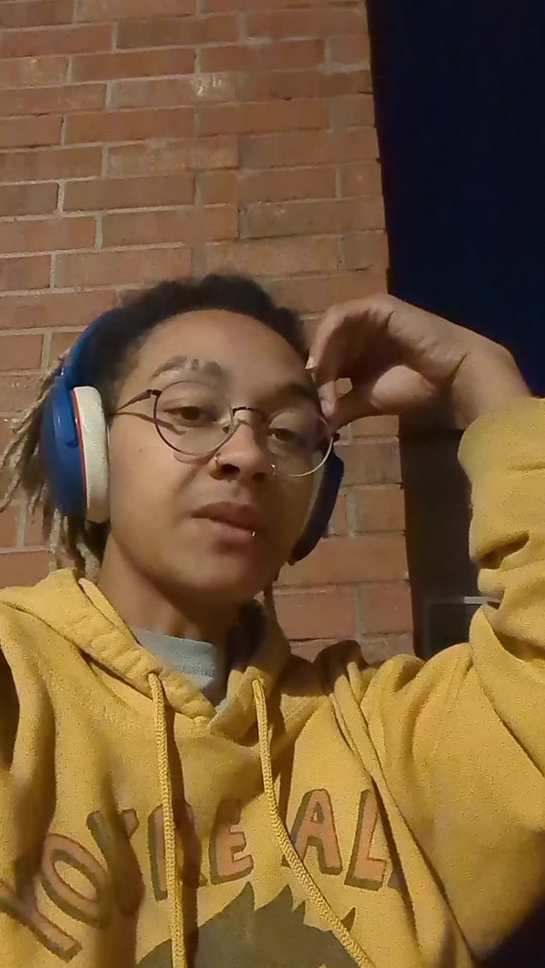 @Ari