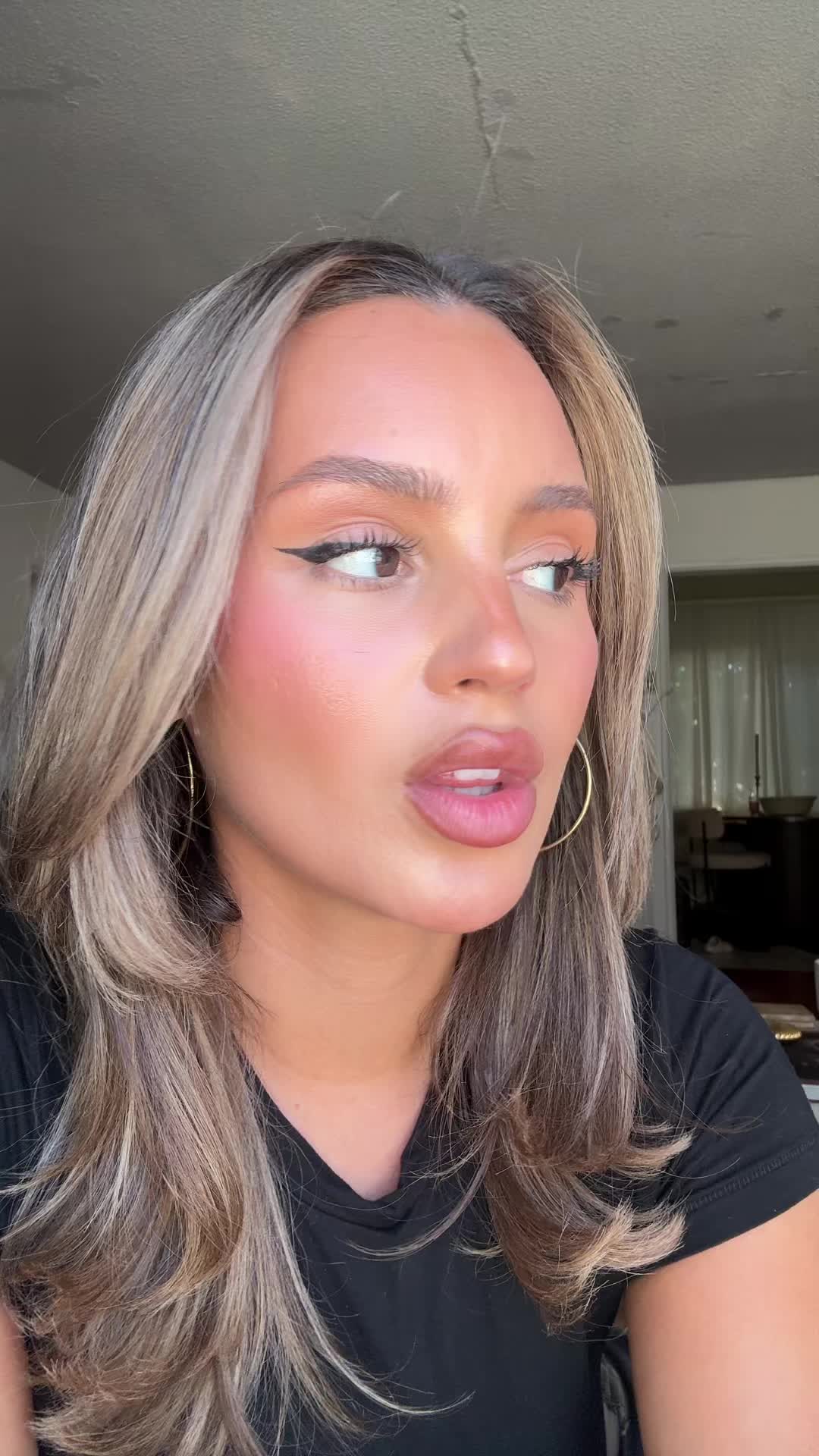 @VAL MERCADO