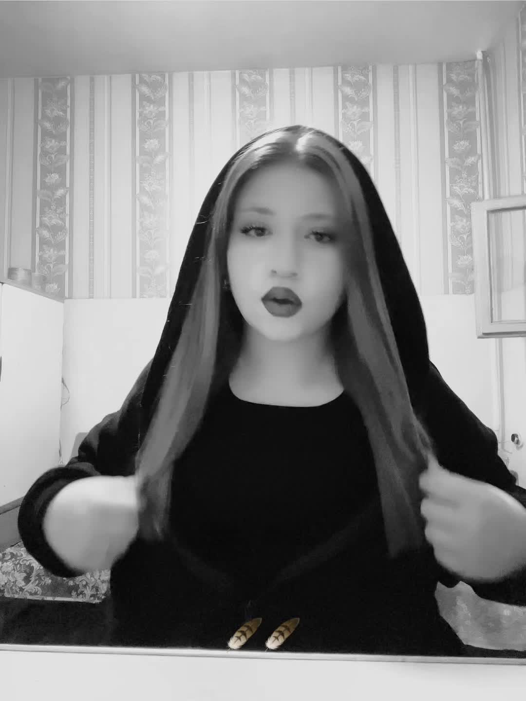 @Ваша Гелька😜💋