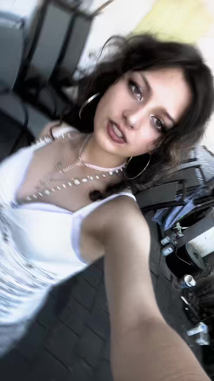 @</3
