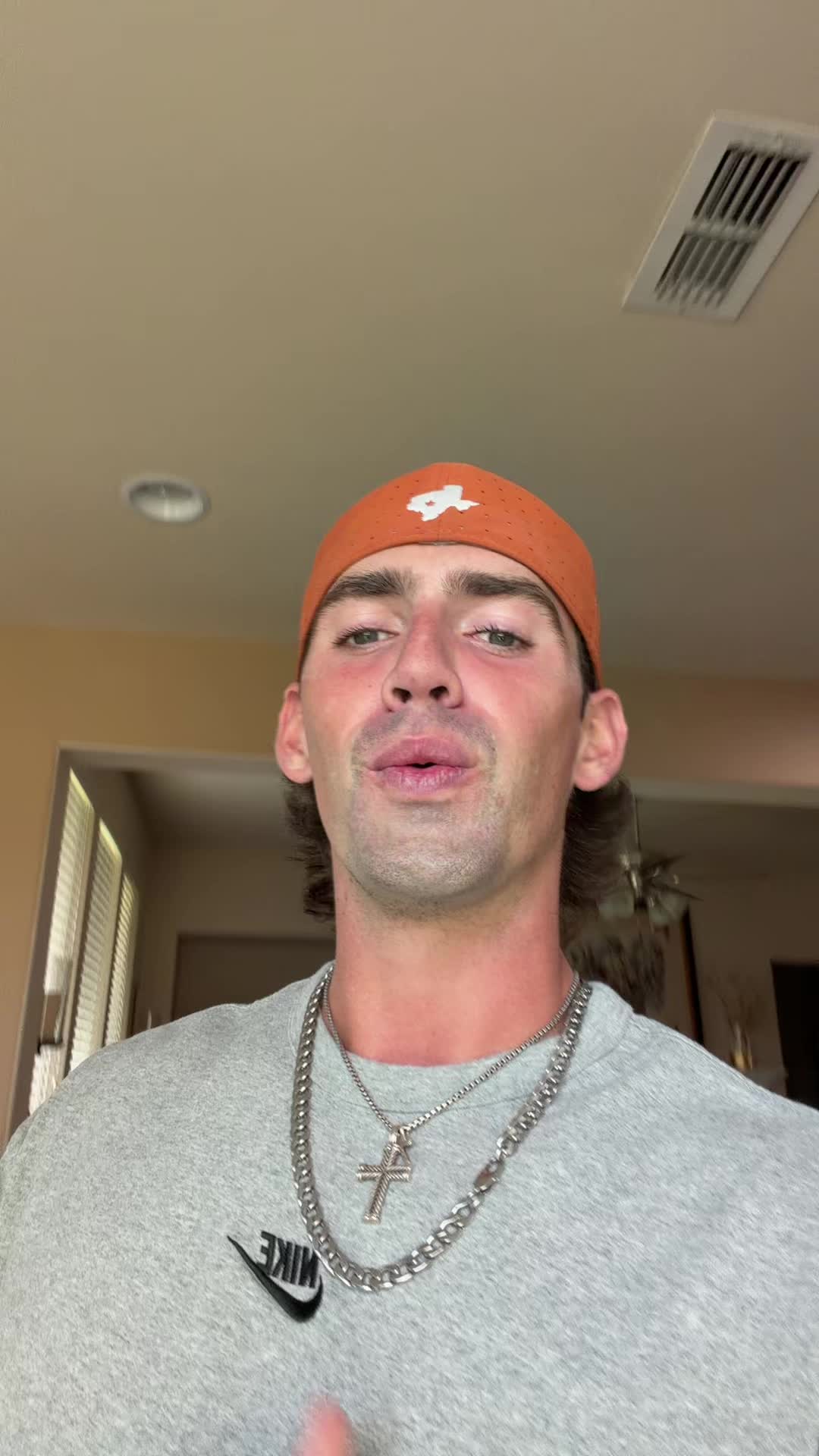 @Starvemax