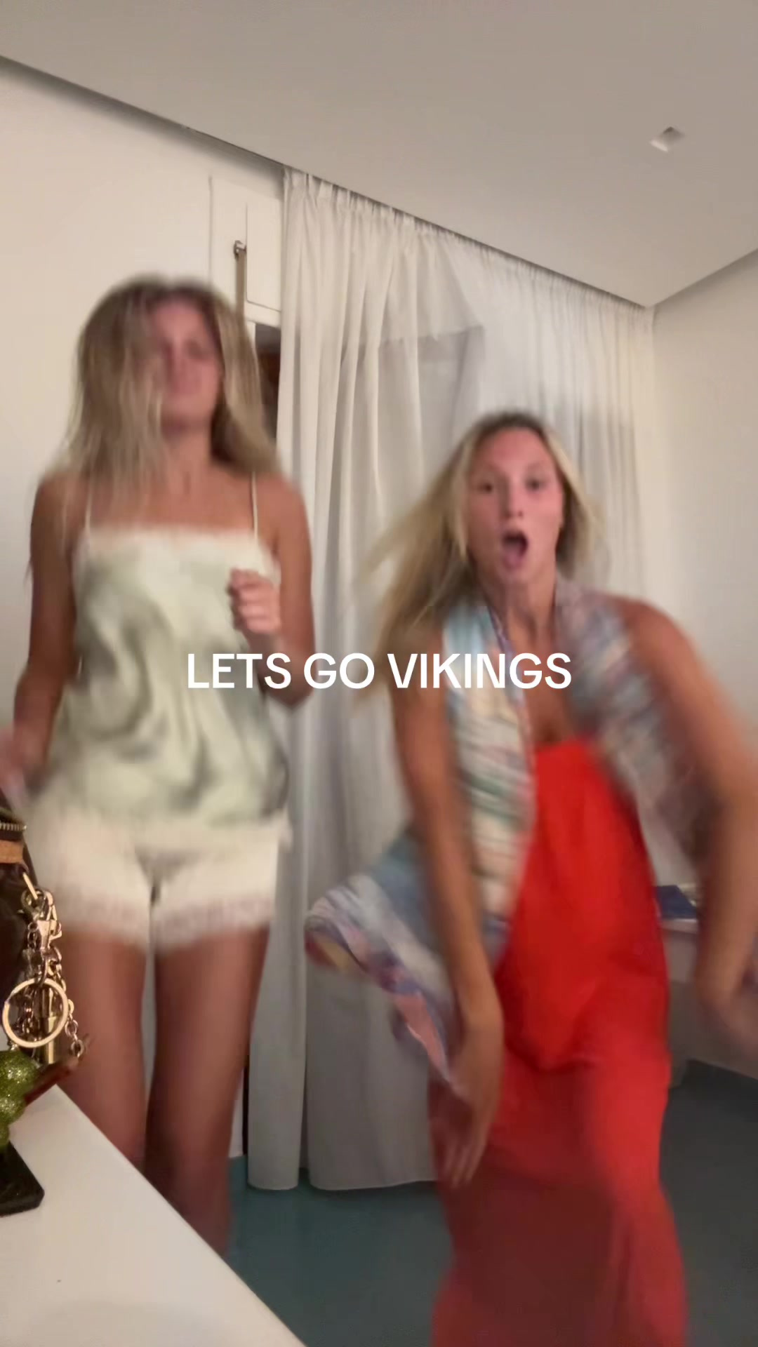 @liz g
