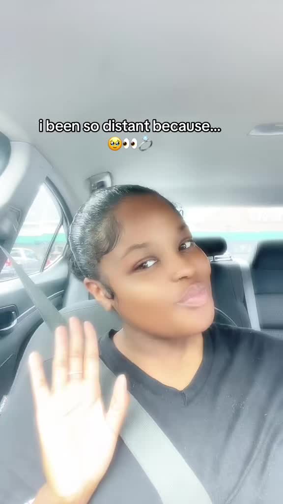 @azianyree