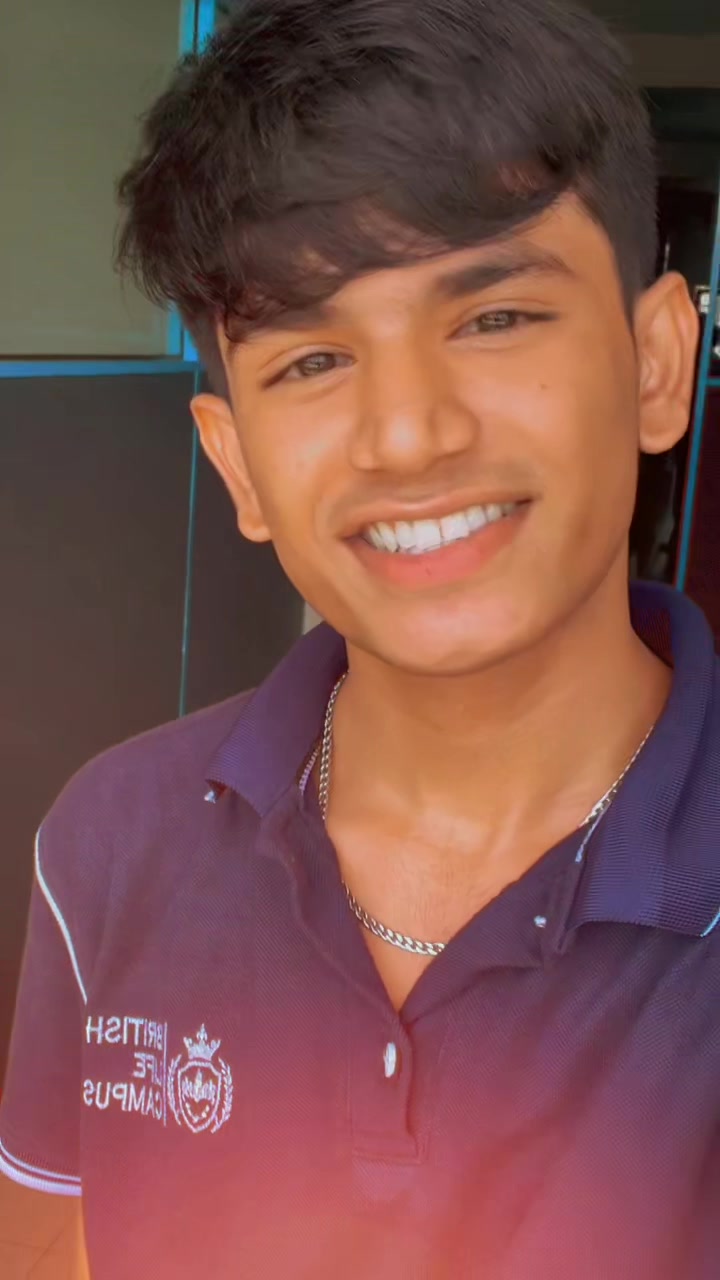 @𝗗 𝗜 𝗦 𝗛 𝗨 𝗨 💋👀