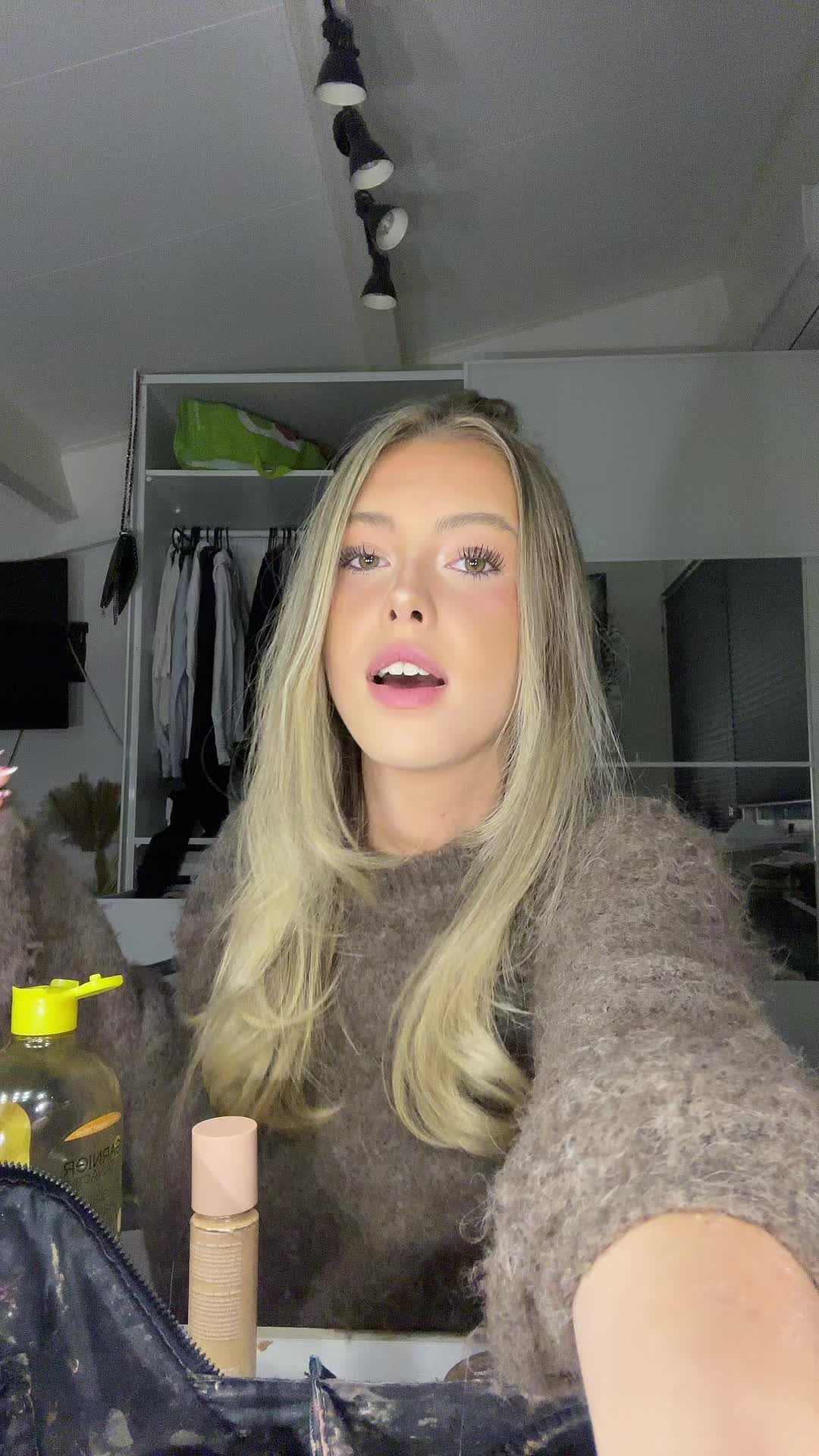 @evynikkix