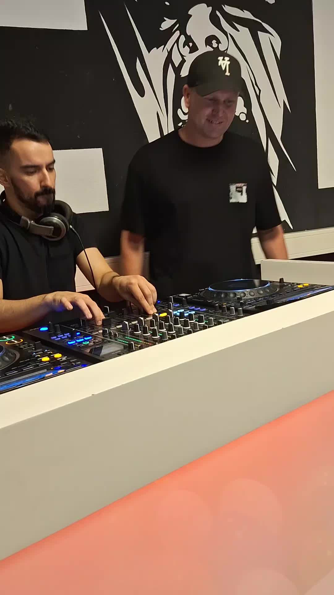 @SnakeBiteNL