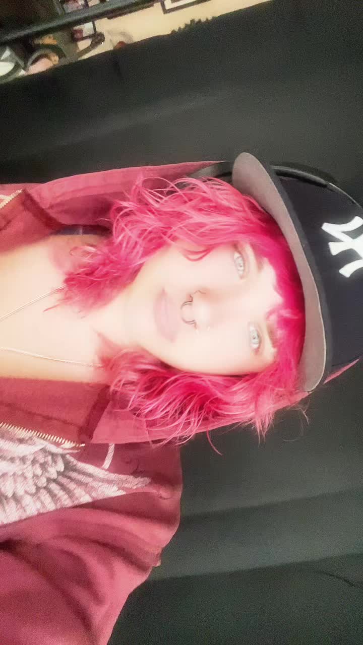 @Jem_b1tch