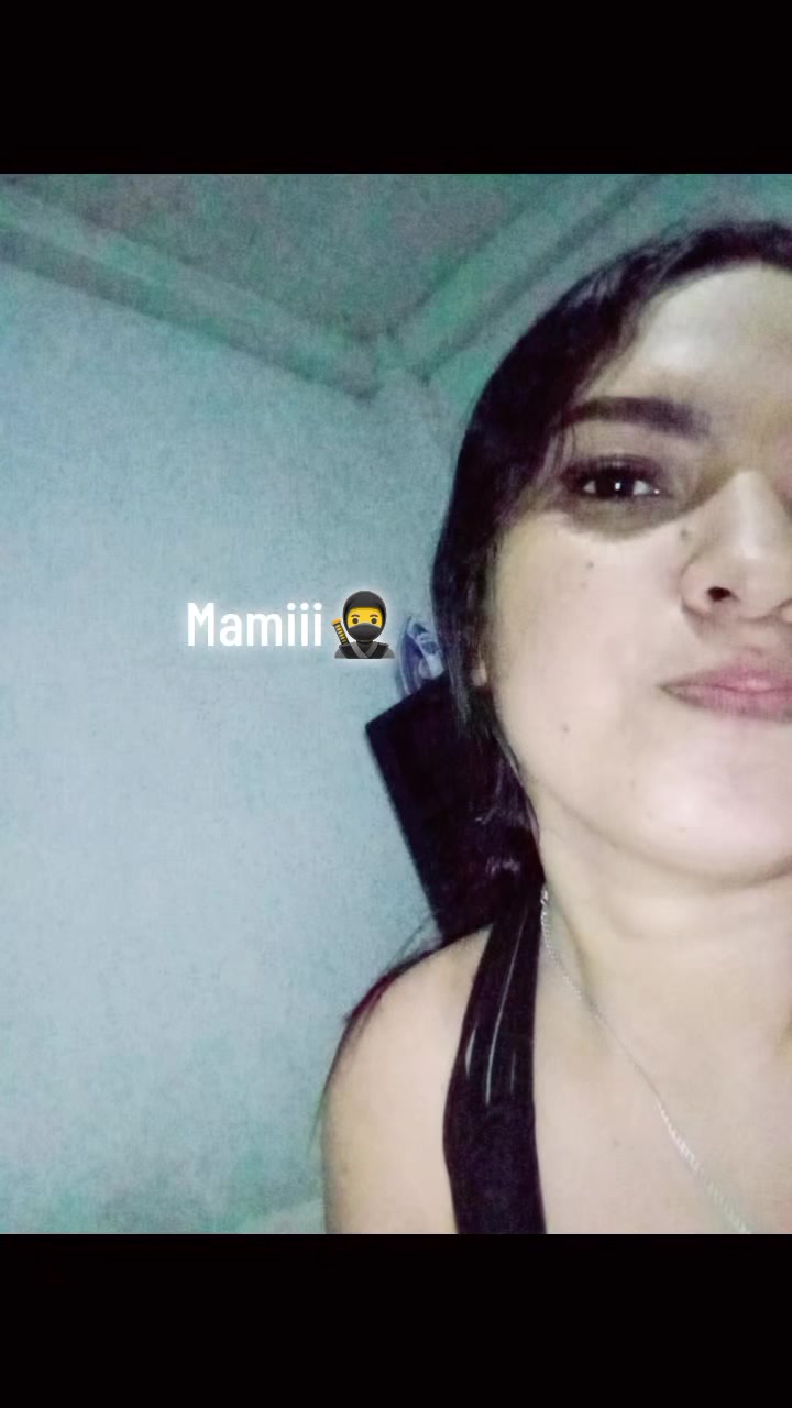 @Negrita 👽