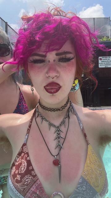 @evrythnginitsrightplce