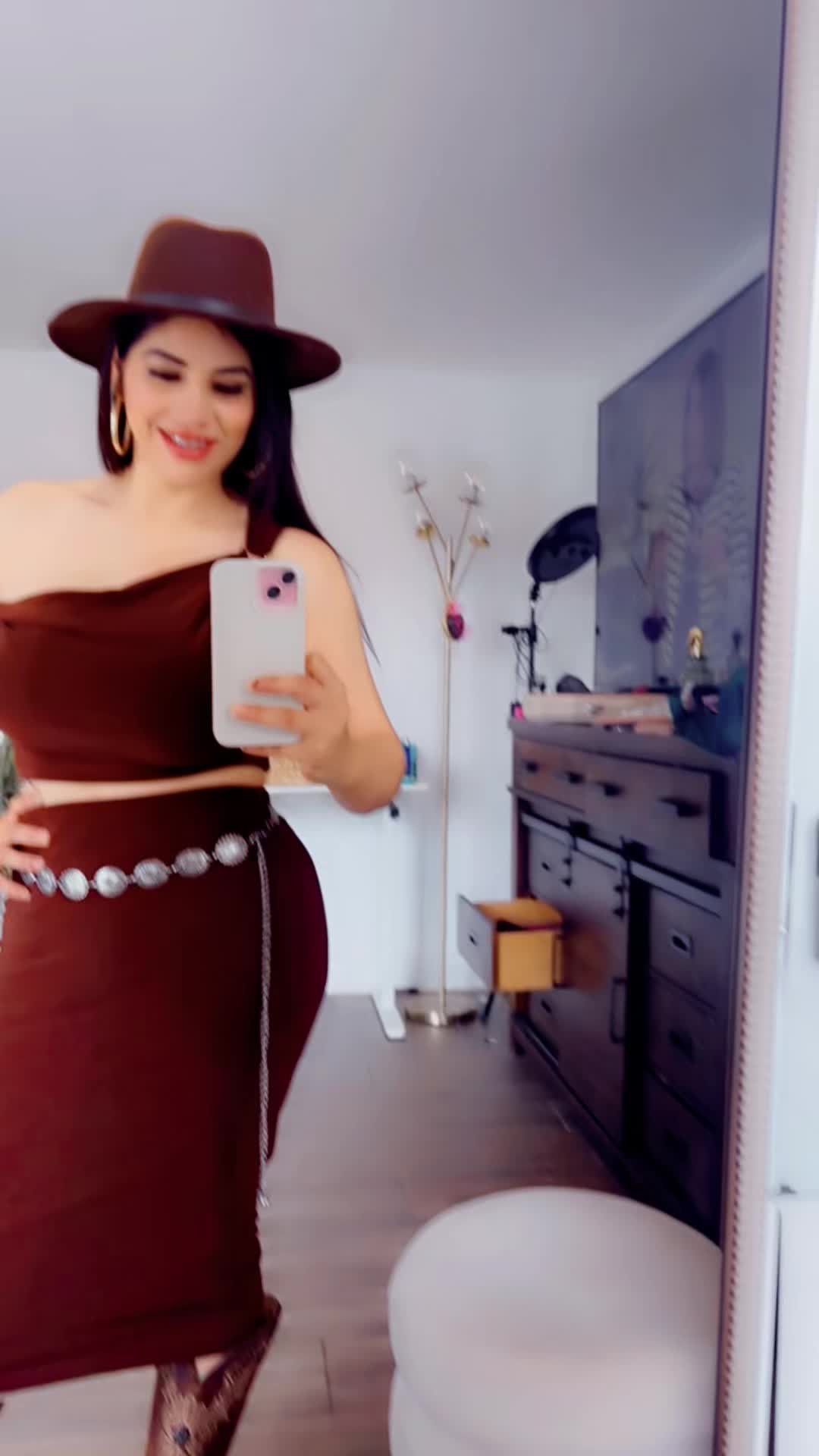 @Nadia Esparza