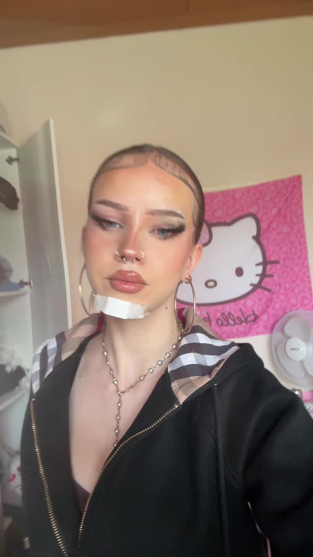 @𑣲𝐿iz