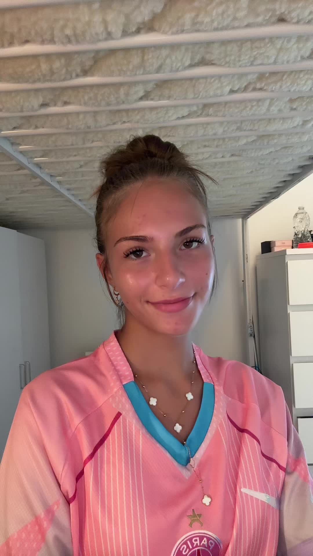@𝓵𝓮́𝓪🌺