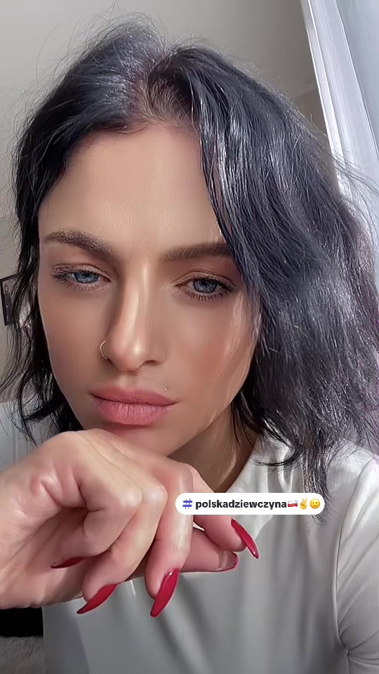 @ELLA 💜