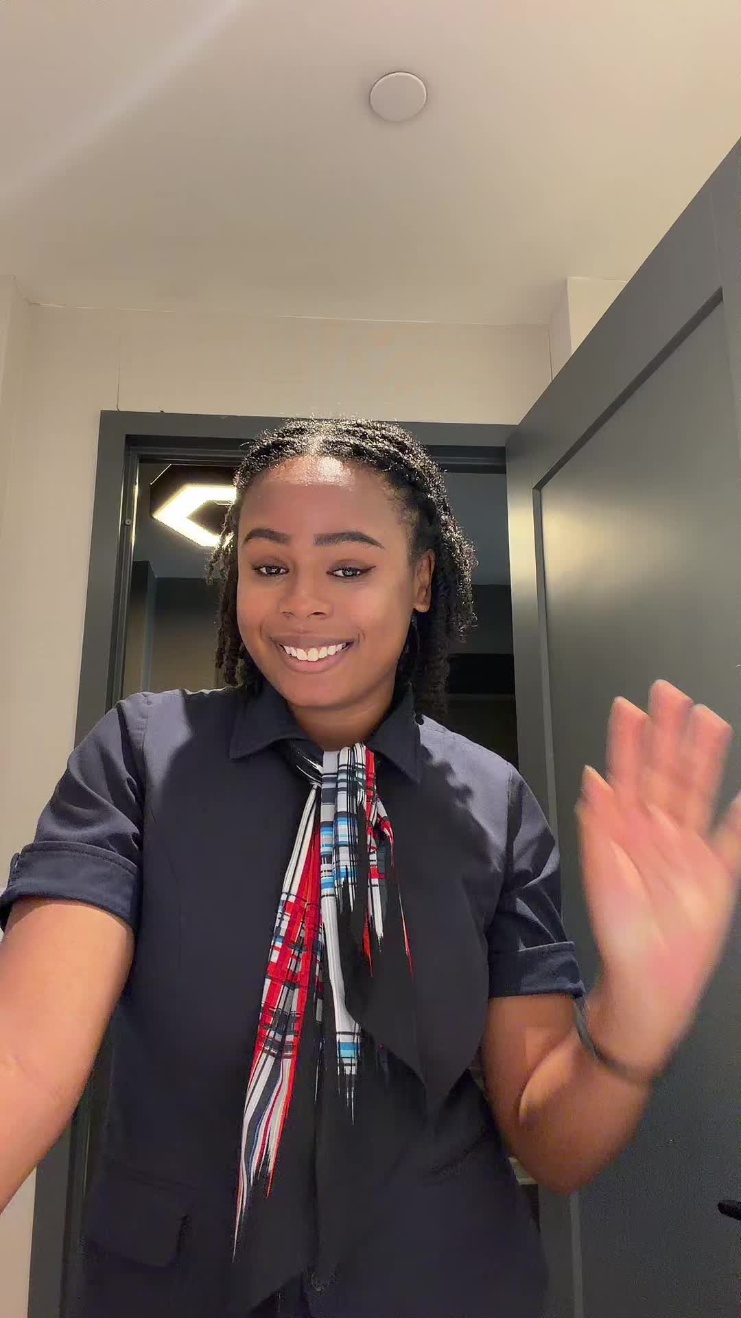 @Leah | Flight Attendant