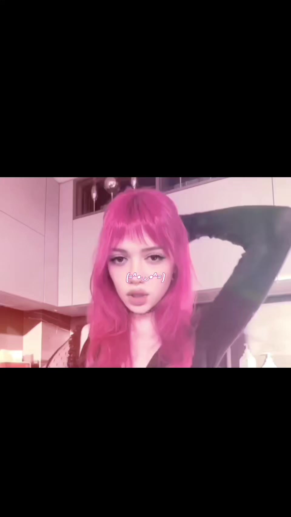 @y4na.mad