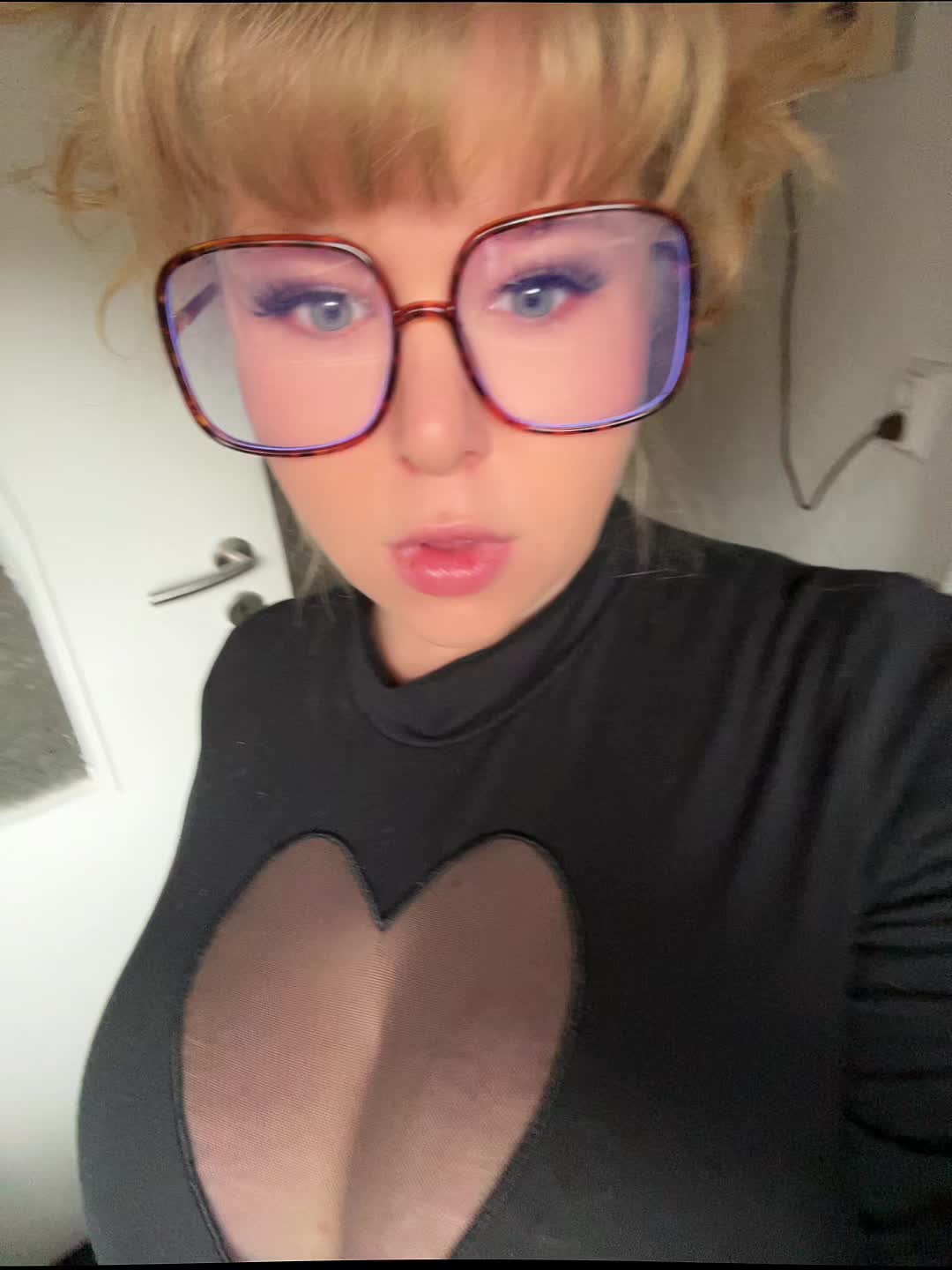 @nickee